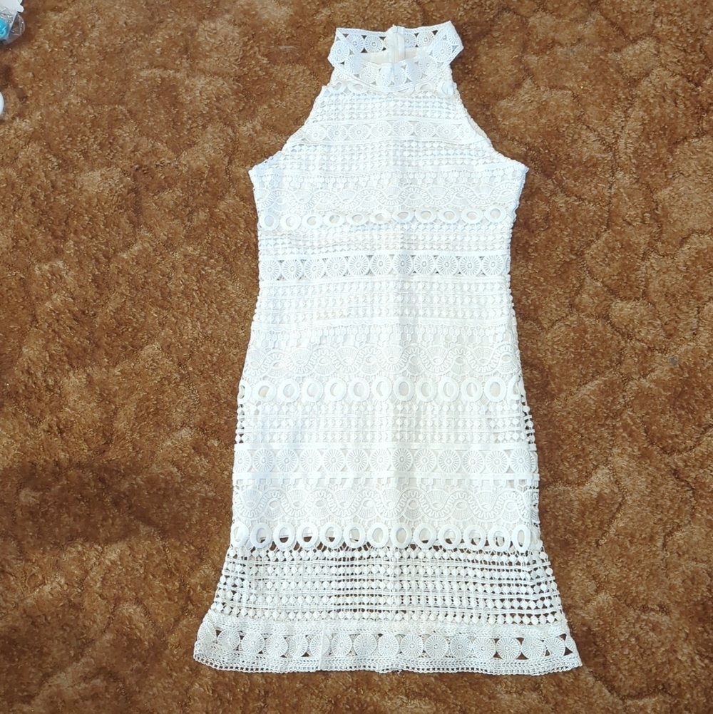 Elegant White Lace Dress